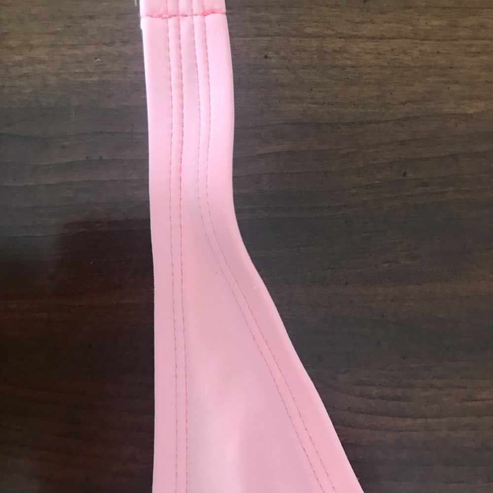 Pink Bikini - Picture 4 of 5